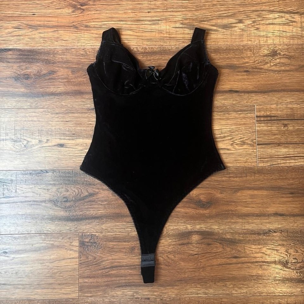 La Senza Black Velvet Lingerie Thong Bodysuit Balconette Cups Women S Whimsygoth